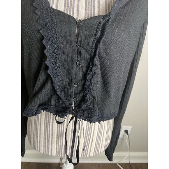 Free People black button down Large Peaseant Pullover W-tie closure BOHO - Picture 2 of 8